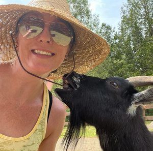 Meet your Posher, Jada